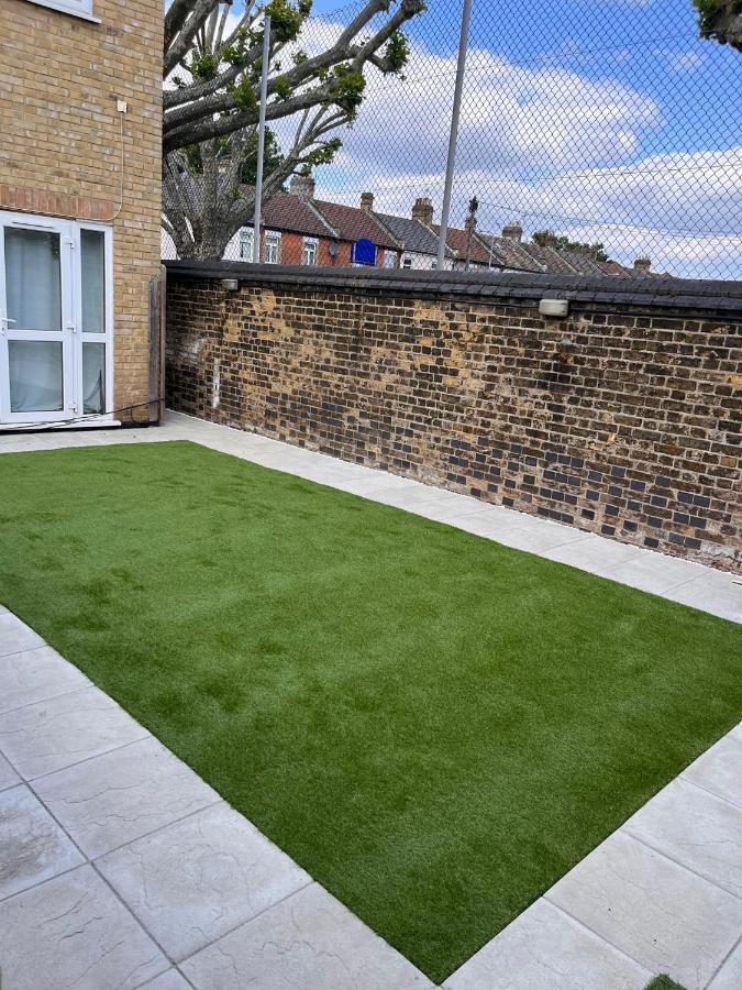 Ferienwohnung London Haven At Rutland House Ilford Exterior foto